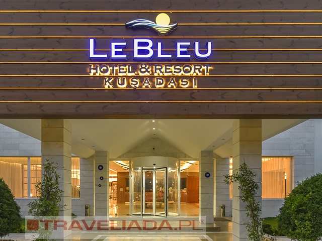 Le Bleu Hotel & Resort