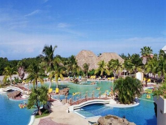 ROYALTON HICACOS RESORT & SPA